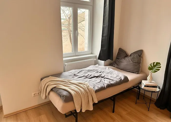2 Spacious & Modern Industrial Loft At Westbahnhof - Next To Metro - Smart Beamer, Netflix & Long Friendly Apartamento